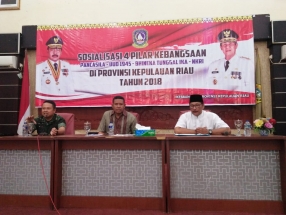 Anggota Komisi I DPRD Kepri Sarafudin Aluan bersama Dandim Karimun