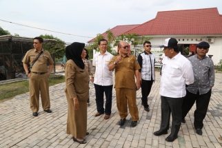 Dialog antara Pansus LKPj dengan pihak SMA 17 Batam