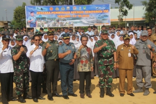 Foto bersama Panglima Komando Armada I (Pangkoarmada I) Laksda TNI Yudo Margono dengan jajaran FKPD Kepri