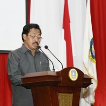 Gubernur Kepri Nurdin Basirun