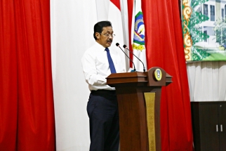 Gubernur Kepri Nurdin Basirun menyampaikan jawaban pemerintah atas Pandum Fraksi