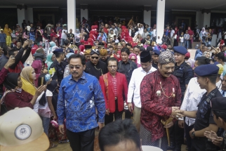 Gubernur, Wagub dan Ketua DPRD Kepri Jumaga Nadeak saat hadiri Halal Bihalal Punggowo
