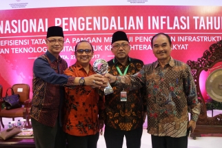 Lis Darmansyah bersama pejabat Pemko Tanjungpinang