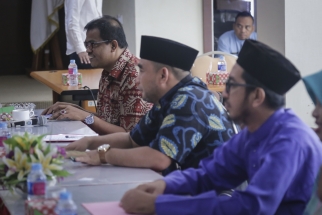 Para anggota Komisi III DPRD Kepri saat rapat berlangsung