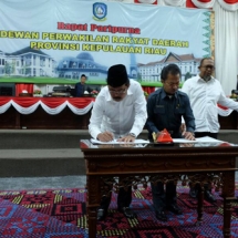 Penandatanganan pengesahan Perda Bantuan Hukum