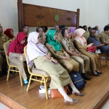 Sejumlah pejabat di lingkungan Pemko Tanjungpinang saat mengikuti jalannya sidang