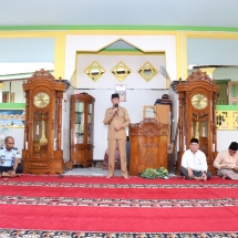 Suasana di masjid rutan Klas 1 Tanjungpinang saat pesantren Ramadan