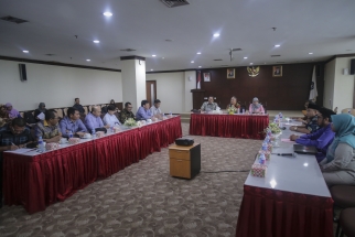 Suasana rapat antara Komisi III DPRD Kepri dengan Komisi III DPRD Maluku Utara