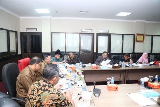 Suasana rapat mitra antara Komisi III dengan Biro Pembangunan