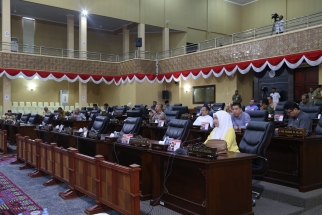 Suasana sidang paripurna