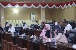 Suasana sidang paripurna