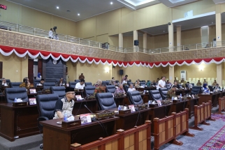 Suasana sidang paripurna pandangan umum fraksi