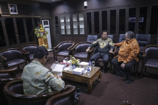 Wakil Ketua DPRD Kepri dr Amir Hakim bersama Gubernur Kepri Nurdin Basirun