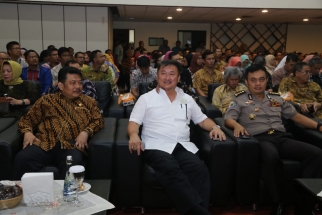 Wakil Ketua Komisi I DPRD Kepri Taba Iskandar bersama Anggota Komisi II DPRD Kepri Asmin Patros