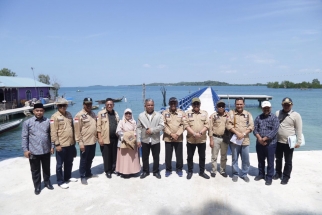 Foto bersama jajaran Komisi III DPRD Kepri