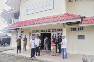 Jajaran Komisi III DPRD Kepri saat mendatangi KPHL di Batam