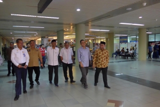 Komisi III DPRD Kepri menyusuri ruang-ruang di Bandara Hang Nadim Batam,