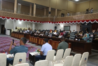 Suasana sidang paripurna