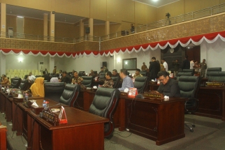 Suasana sidang paripurna