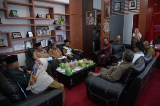 Dialog antara LAM dengan Ketua DPRD Kepri