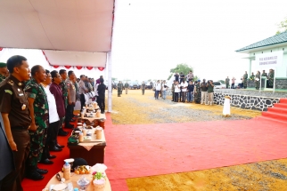 Suasana peresmian Pos Koramil 02 Gunung Kijang