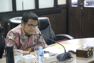 Wirya Silalahi Anggota Komisi IV DPRD Kepri saat raker