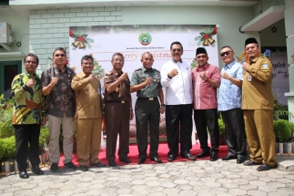 Foto bersama jajaran Pimpinan DPRD Kepri dengan Danrem Brigjend Gabriel Lema