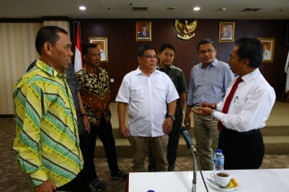 Perbincangan usai rapat antara Banmus DPRD Kepri dan Banmus DPRD Riau